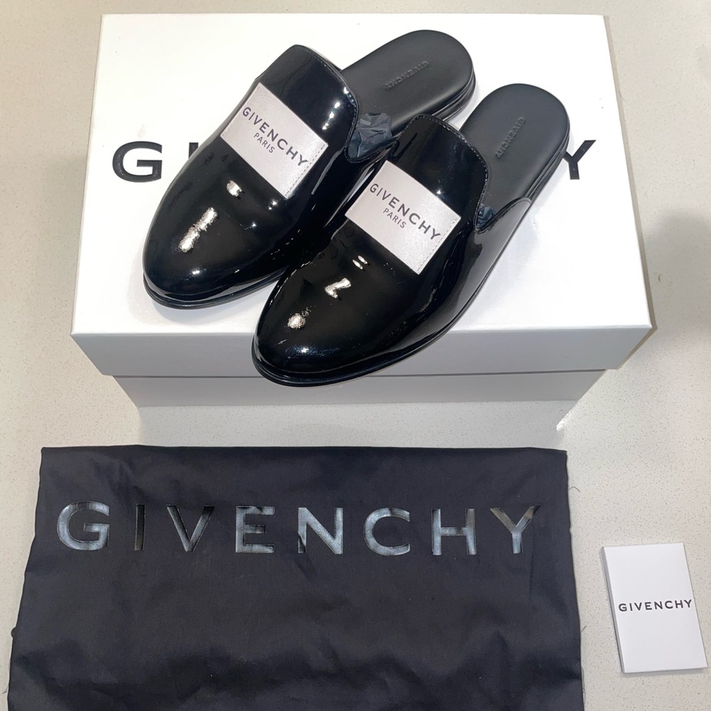Women’s Givenchy Label Slip-On Flat Mules Black Patent Leather